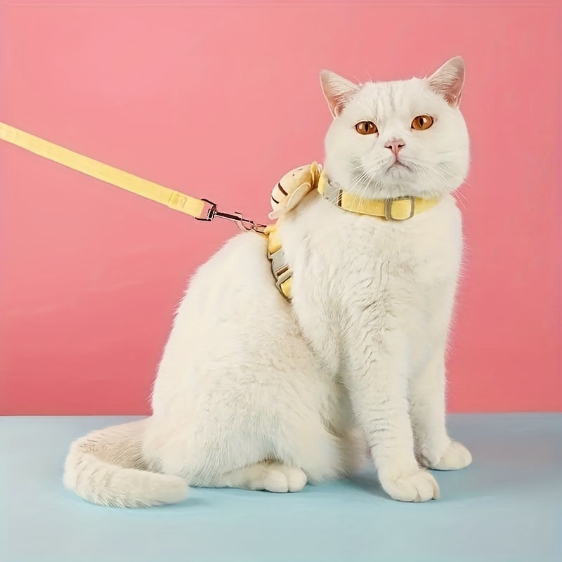 Bee & Free cat harness with matching leash – complete set